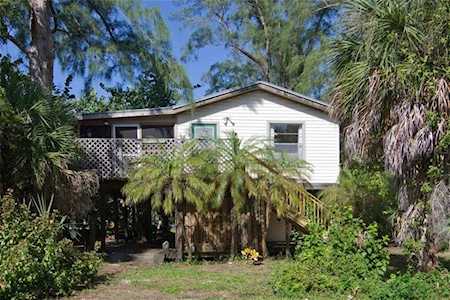 8982 Seagrape Ln Placida, FL 33946