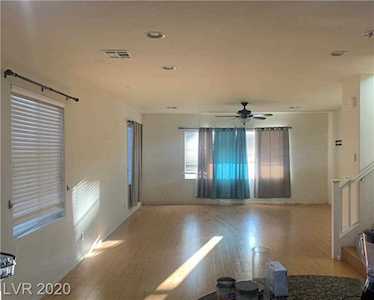 9872 Black Mulberry St Las Vegas, NV 89178