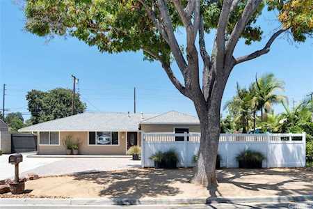1939 Continental Avenue Costa Mesa, CA 92627