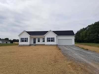 6838 Jim Cummings Hwy Bradyville, TN 37026
