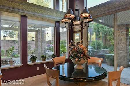 10201 Owls Peak Ct Las Vegas, NV 89144