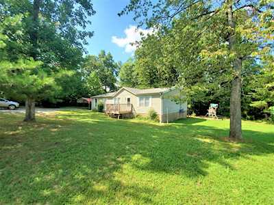 2209 Sunset Dr White Bluff, TN 37187