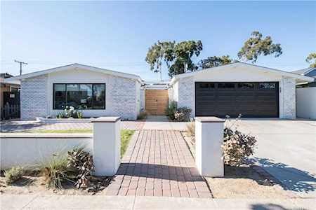 268 Hanover Drive Costa Mesa, CA 92626