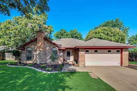 3705 Wheaton Drive Bedford, TX 76021