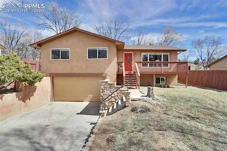 919 Pioneer Lane Colorado Springs, CO 80904