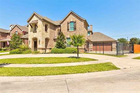 6985 Warbler Lane North Richland Hills, TX 76182