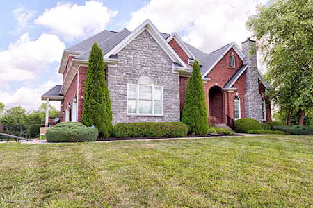 2101 Wileys Ct Louisville, KY 40245
