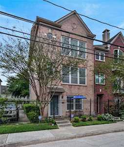 1514 W Webster St Houston, TX 77019