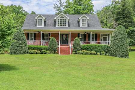 3785 Locke Creek Rd Readyville, TN 37149