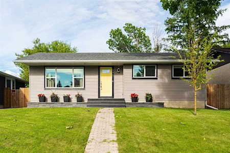 1451 Lake Michigan Crescent SE Calgary, AB T2J 3E9
