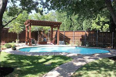 529 Creek Court Lewisville, TX 75067