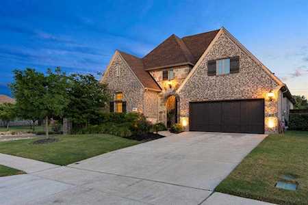 939 Highpoint Way Roanoke, TX 76262