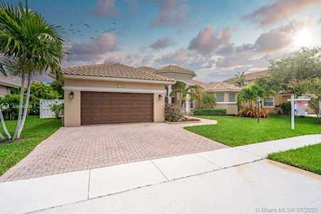 13863 NW 21st St Pembroke Pines, FL 33028