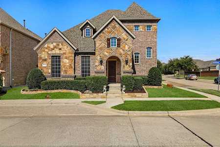 5068 Heritage Oaks Drive Colleyville, TX 76034