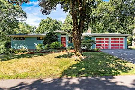 12 Locke Lane Lexington, MA 02420