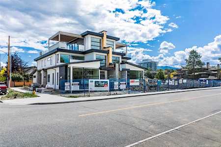 2737 Abbott Street Kelowna, BC V1Y1G5