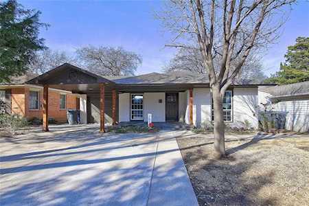 2619 W 10th Street Dallas, TX 75211