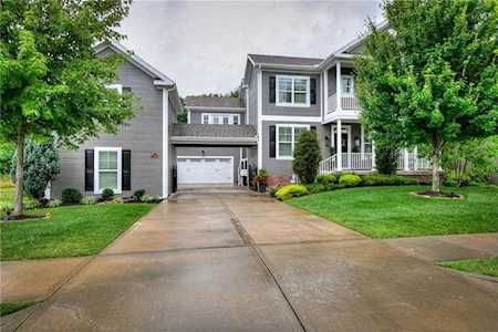 7200 N National Dr Parkville, MO 64152