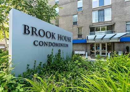 99 Pond Avenue #322 Brookline, MA 02445