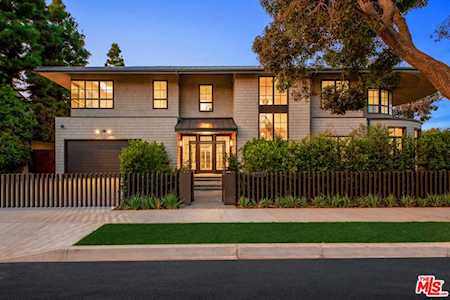 14801 Pampas Ricas Pacific Palisades, CA 90272