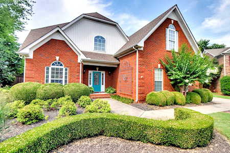 2966 Navajo Ct Murfreesboro, TN 37127