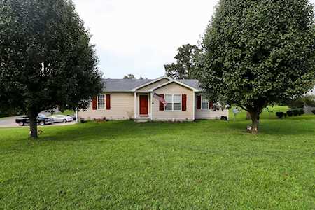 510 Corlew Cir White Bluff, TN 37187