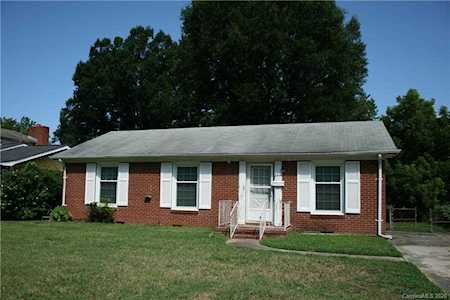4014 Fieldcrest Rd Charlotte, NC 28217