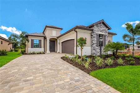 17609 Hickok Belt LOOP Lakewood Ranch, FL 34211