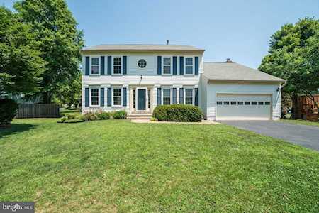 13140 Willoughby Point Dr Fairfax, VA 22033