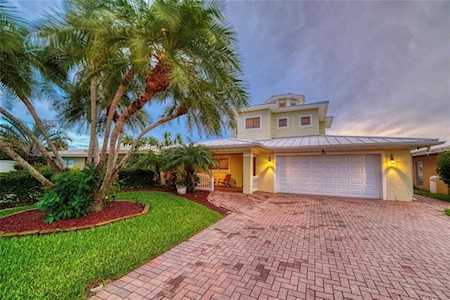 419 Harbor Dr S Indian Rocks Beach, FL 33785