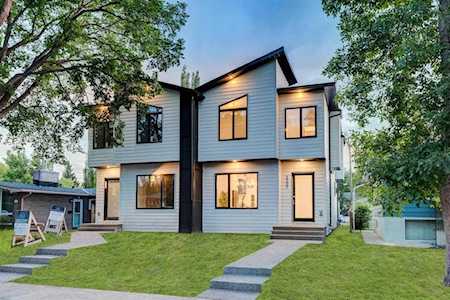 2207 7 St NE Calgary, AB T2E 4C7