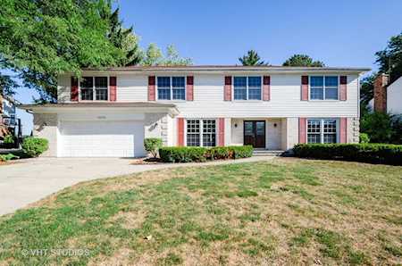 1070 Summit Dr Deerfield, IL 60015