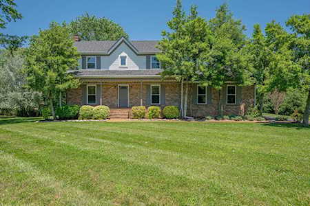104 Baldridge Dr Cottontown, TN 37048