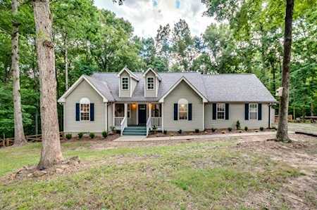 1004 Timber Ridge Ct Kingston Springs, TN 37082