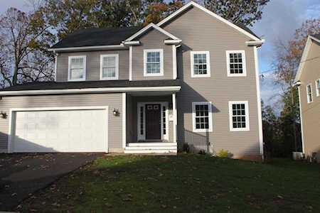 166 Canterbury Springfield, MA 01118