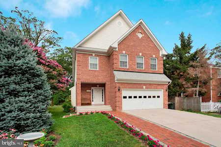 1042 Danville St Arlington, VA 22201