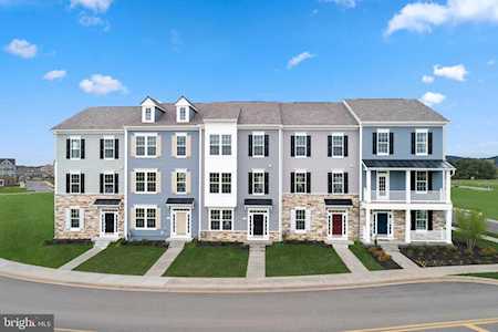 6210 Davinci St Frederick, MD 21703