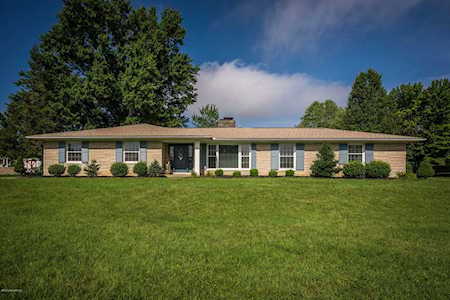 122 Fairview Dr Simpsonville, KY 40067