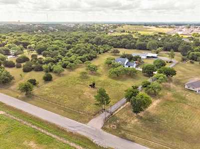4833 Woodcreek Crossing Drive Granbury, TX 76049