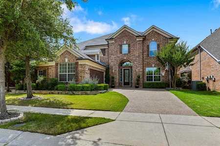 8801 Thompson Drive Lantana, TX 76226