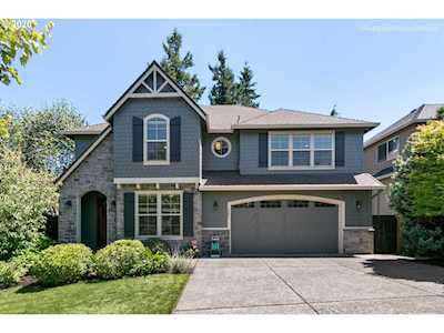 2293 Rogue Way West Linn, OR 97068