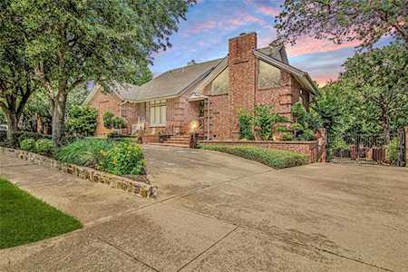 3912 Hillwood Way Bedford, TX 76021