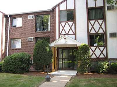 127 King St #303 Franklin, MA 02038