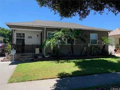 6045 Bellflower Boulevard Lakewood, CA 90713