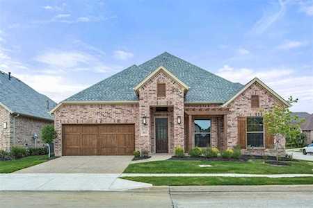 2013 Viburnum Drive Flower Mound, TX 75028