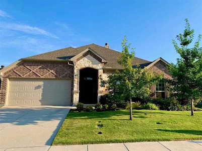 413 Lone Star Drive Justin, TX 76247