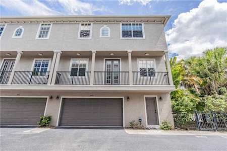 2601 Espana Ct Tampa, FL 33609