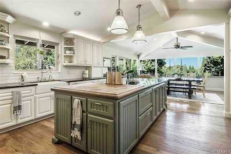 17 Seahurst Road Rolling Hills Estates, CA 90274