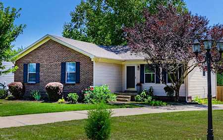 1305 Oak Ridge Ct Simpsonville, KY 40067