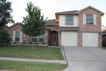 5157 Chessie Circle Haltom City, TX 76137